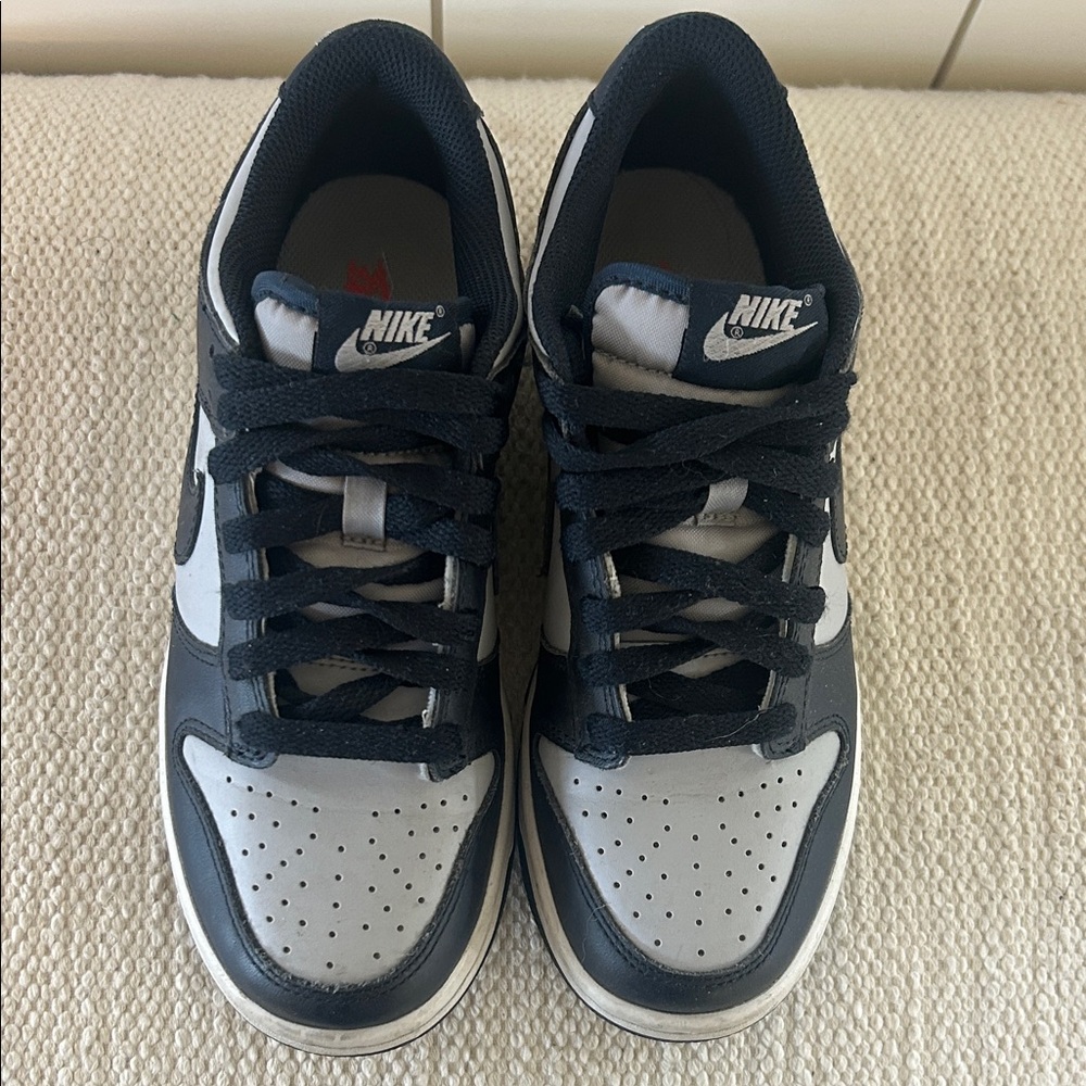 Nike Men's Black and White Sneakers